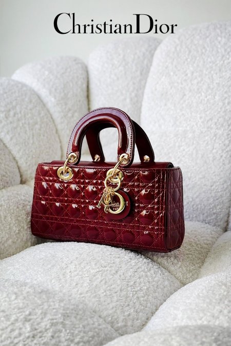 شنطة - LADY Dior / تركي المنشا كواليتي عالي  - بروجاندي / مستطيل <br> <span class='text-color-warm'>نفدت الكمية</span>